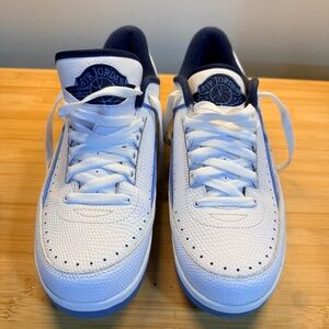 Air Jordan 2 University Blue